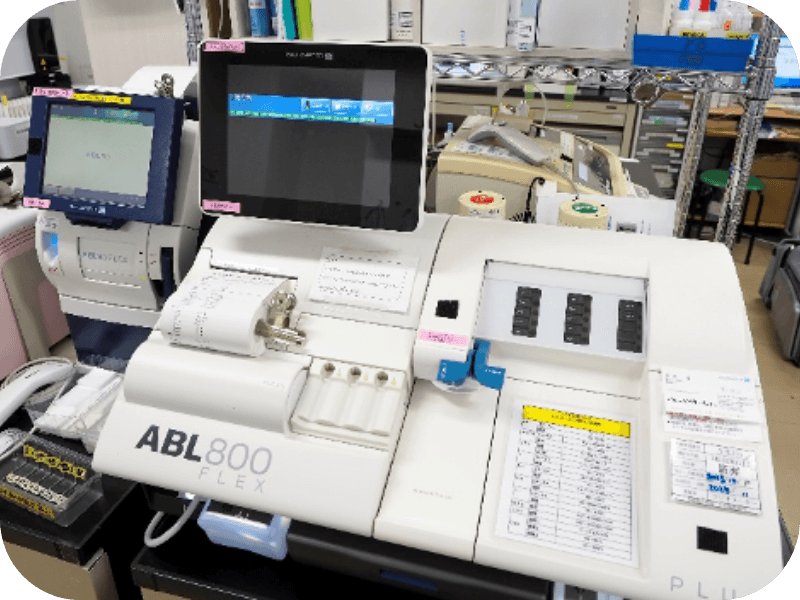 ABL800(ラジオメーター社)血液ガス分析装置